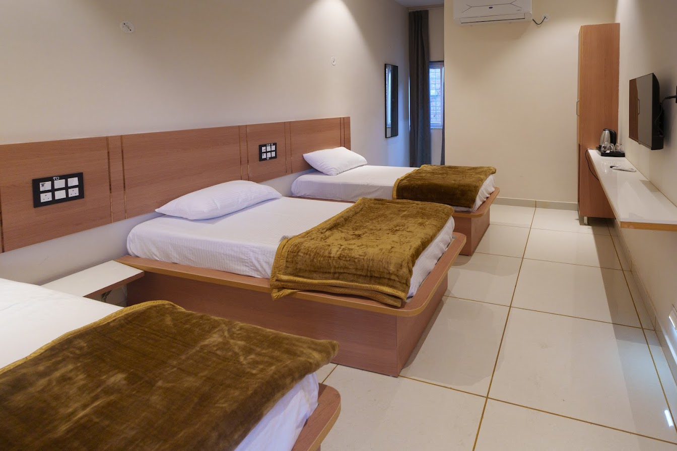 Triple Bed — 3