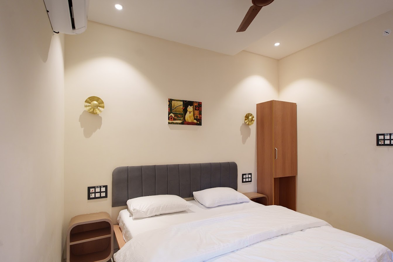 Delux (King Size) — 3